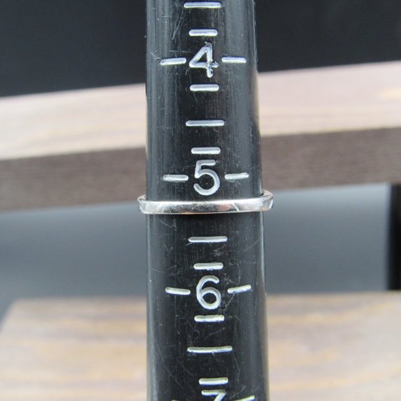 Size 5.25 10K Gold Light Blue Topaz Heart Ring - Picture 6 of 8